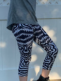 Load image into Gallery viewer, Daze Off Capri Leggings